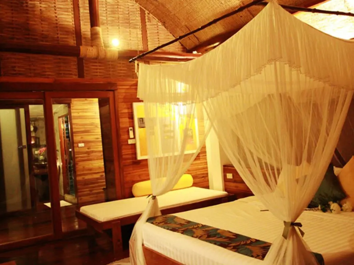 The Cinnamon Art Resort and Spa