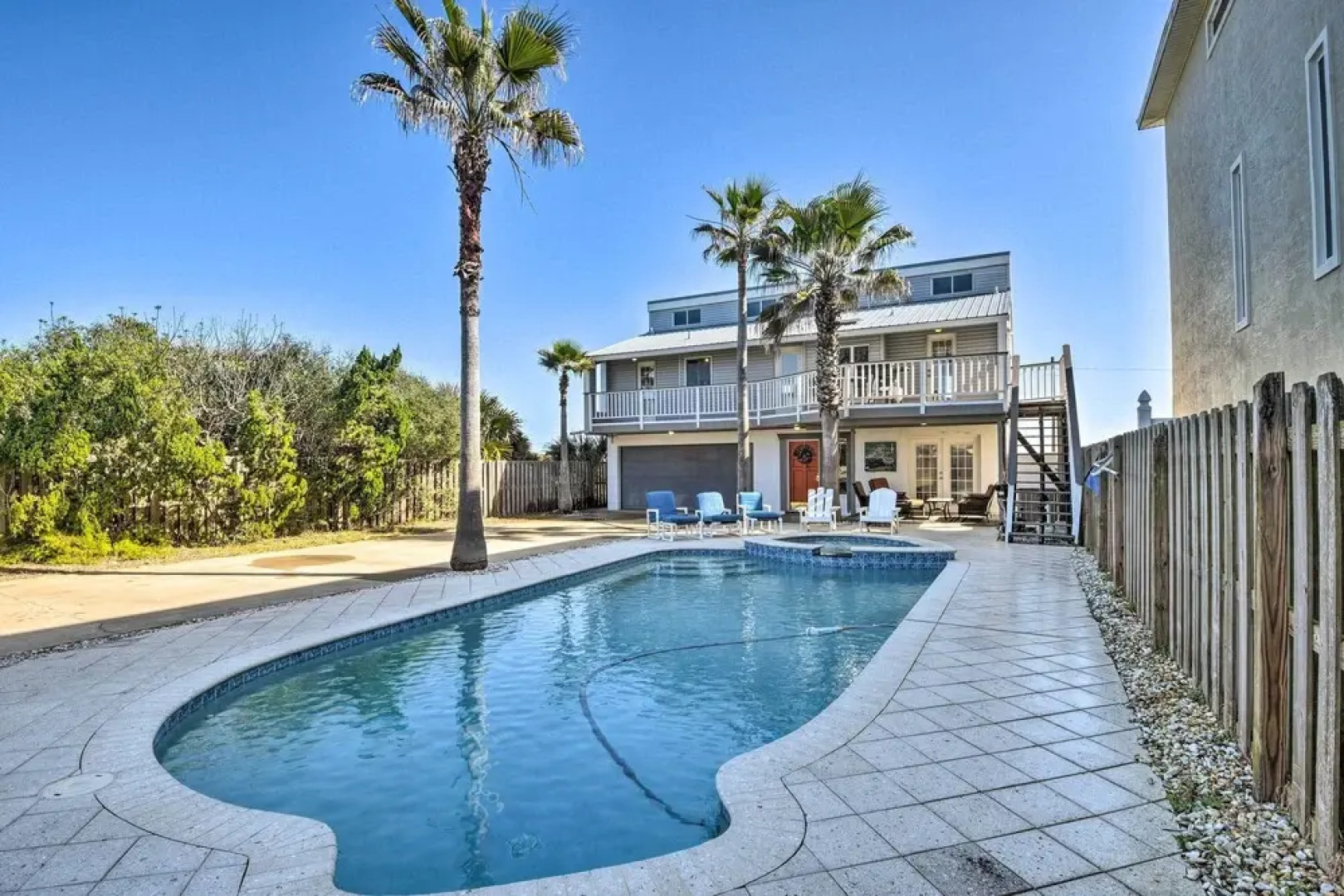 Sunny Florida Home w/ Decks & View, Steps to Beach