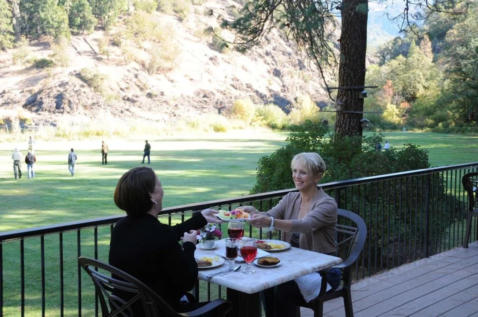 Morrison's Rogue River Lodge