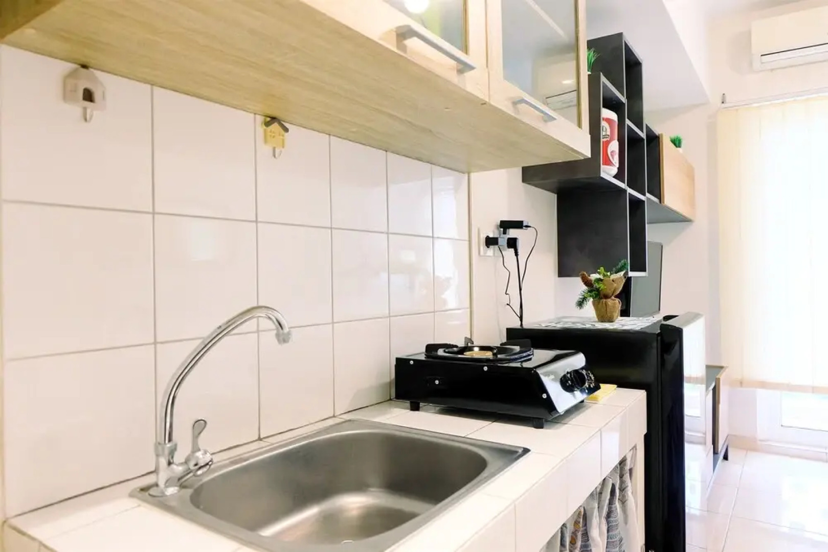 Stylish Studio The Springlake Summarecon Bekasi Apartment