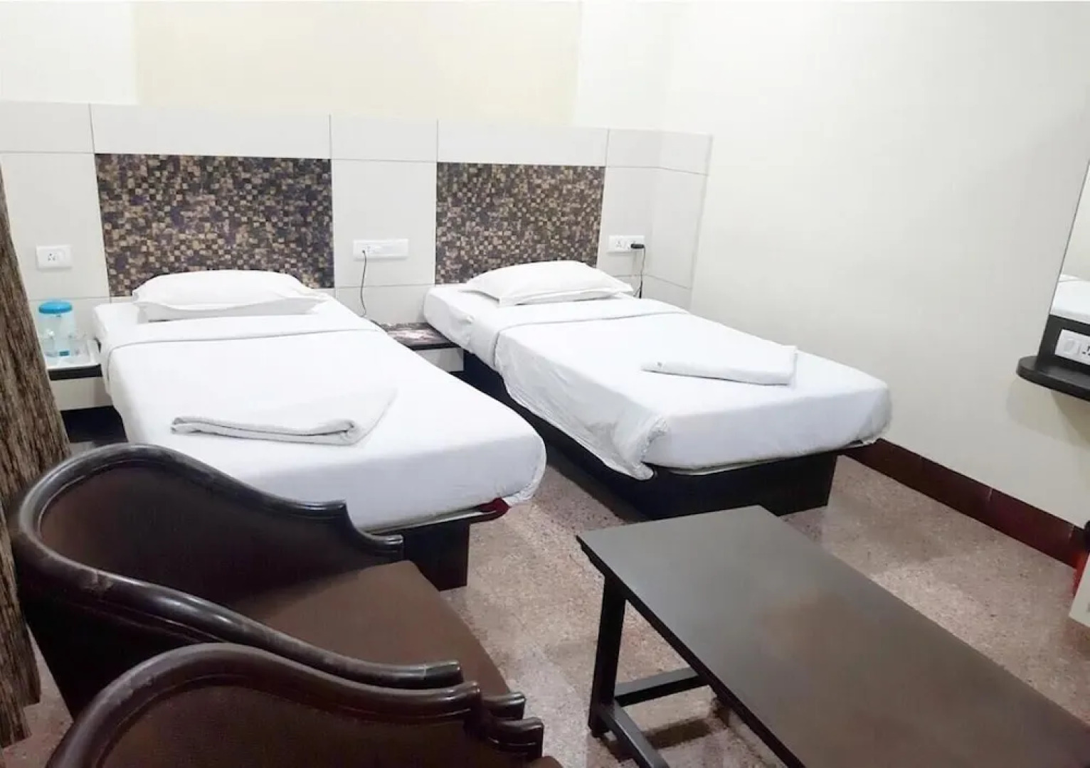 Hotel Adarsha Palace