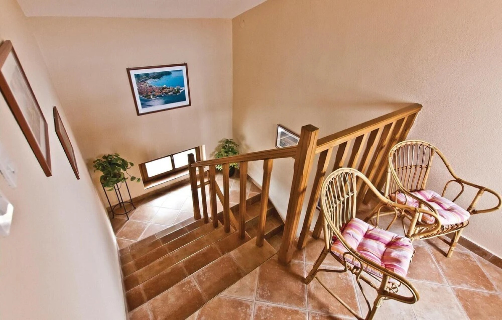 Awesome Home in Visnjan with Hot Tub, Sauna & WiFi