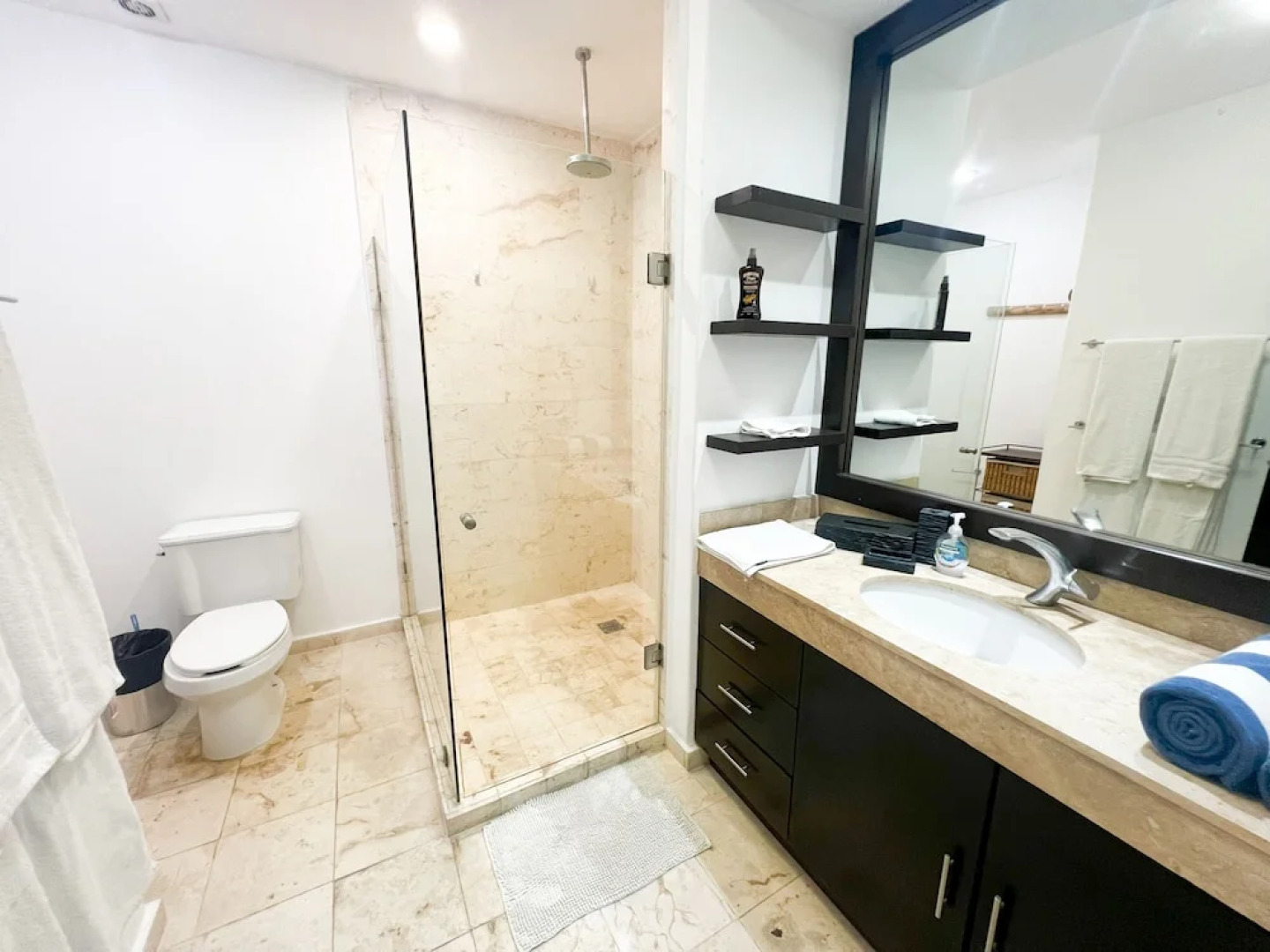 Relajate hermoso jardín y 2 piscinas