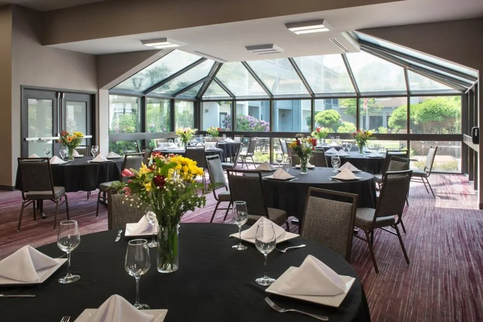 Courtyard Lincroft Red Bank