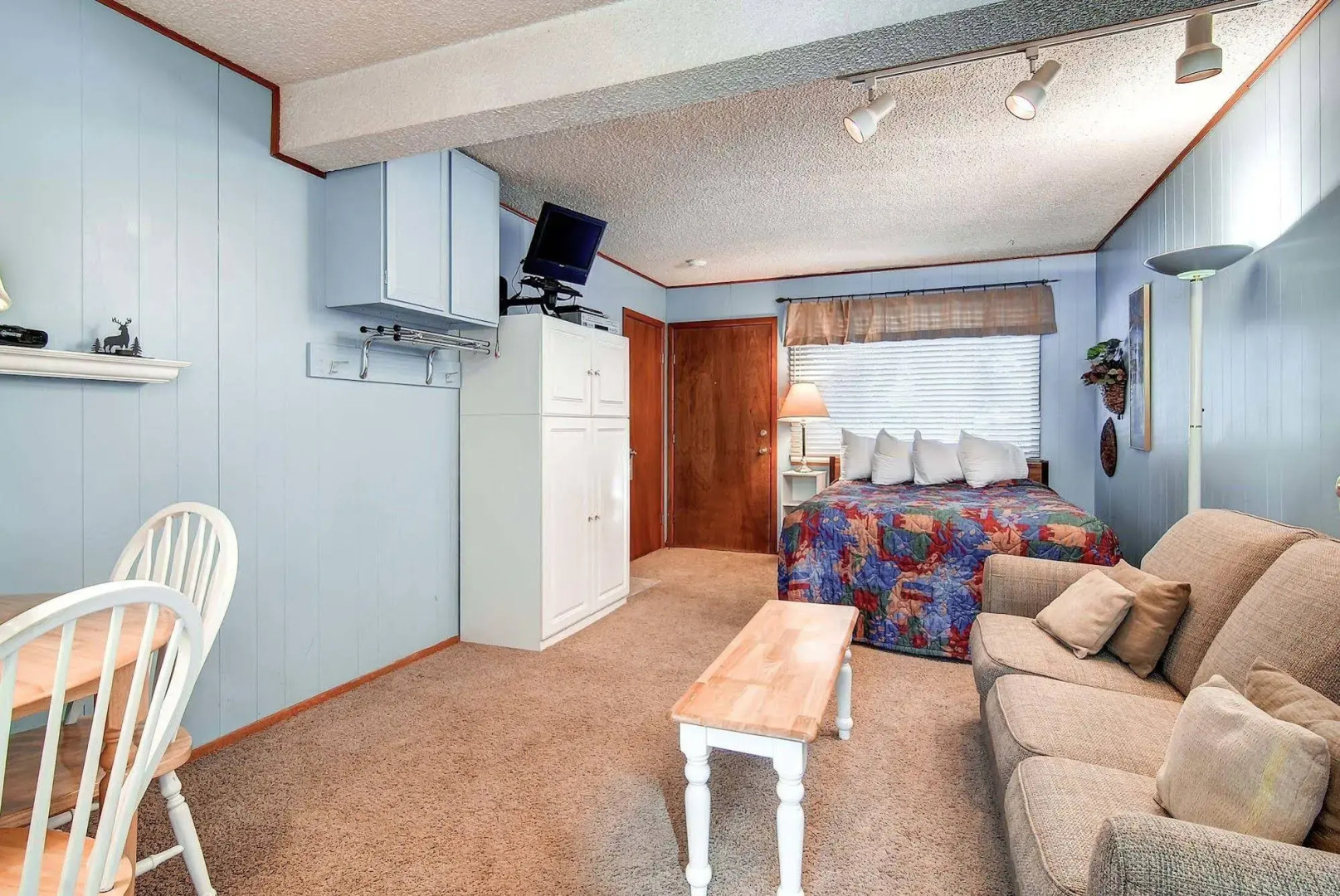 Breckenridge Park Meadows by Ski Country Resorts