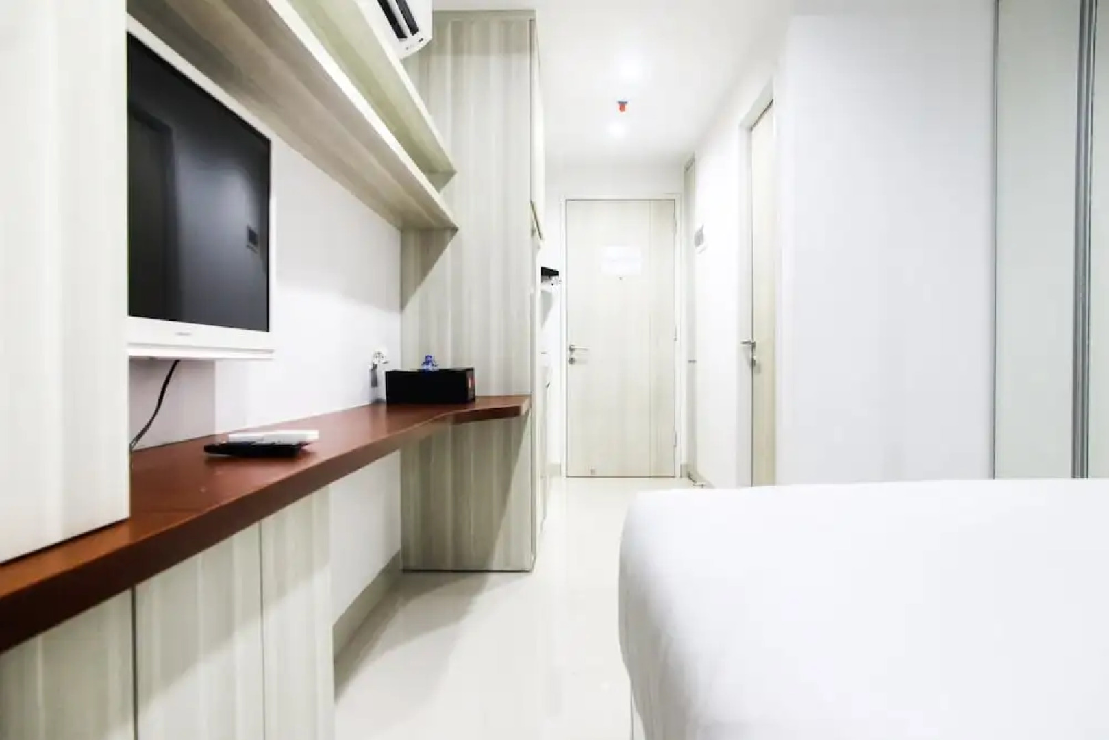 Nice View Studio @ Azalea Suites Apartment