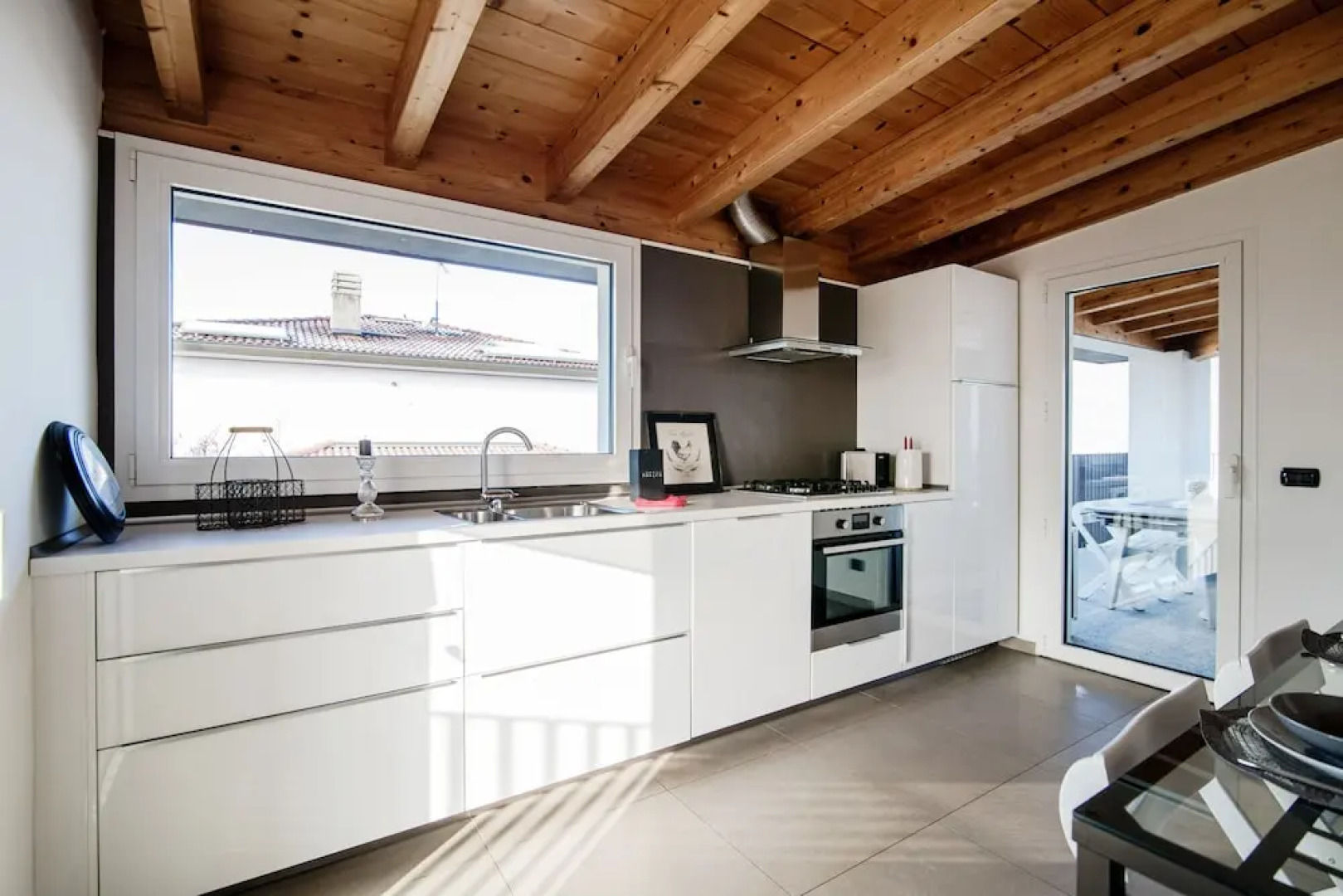 MyHomeInComo -  White Attic