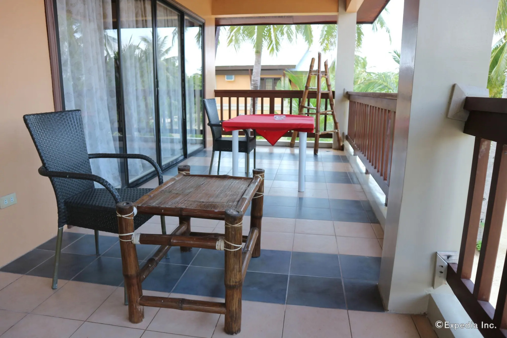 Dos Palmas Island Resort & Spa