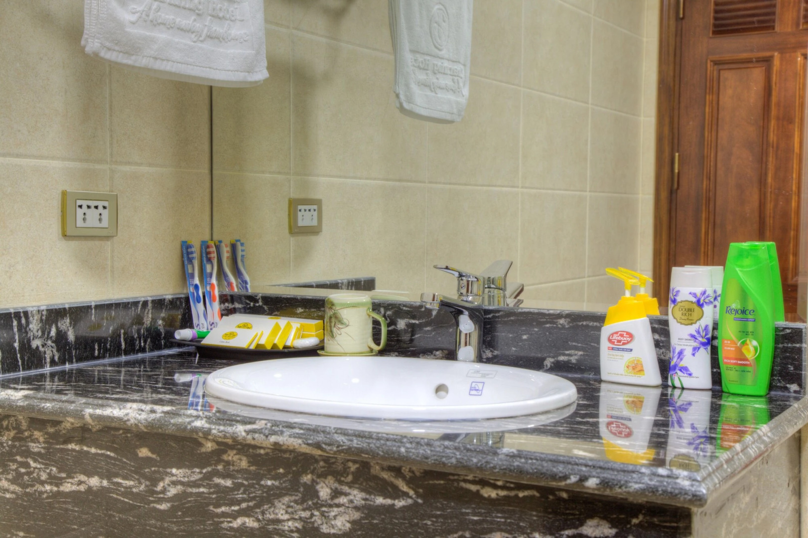 Bacninh Charming Hotel