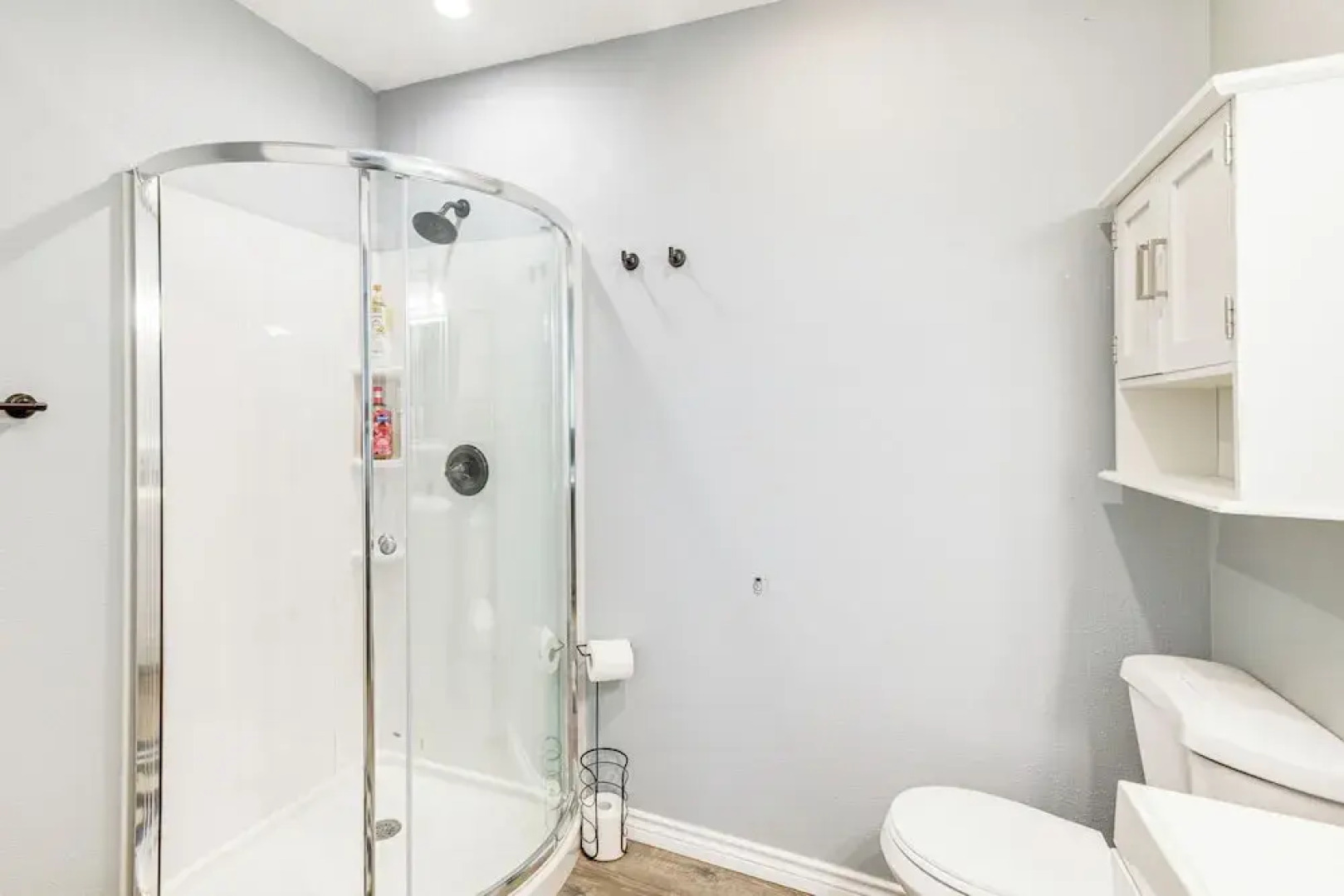 Lakefront Granbury Home w/ Dock, Decks & Hot Tub!