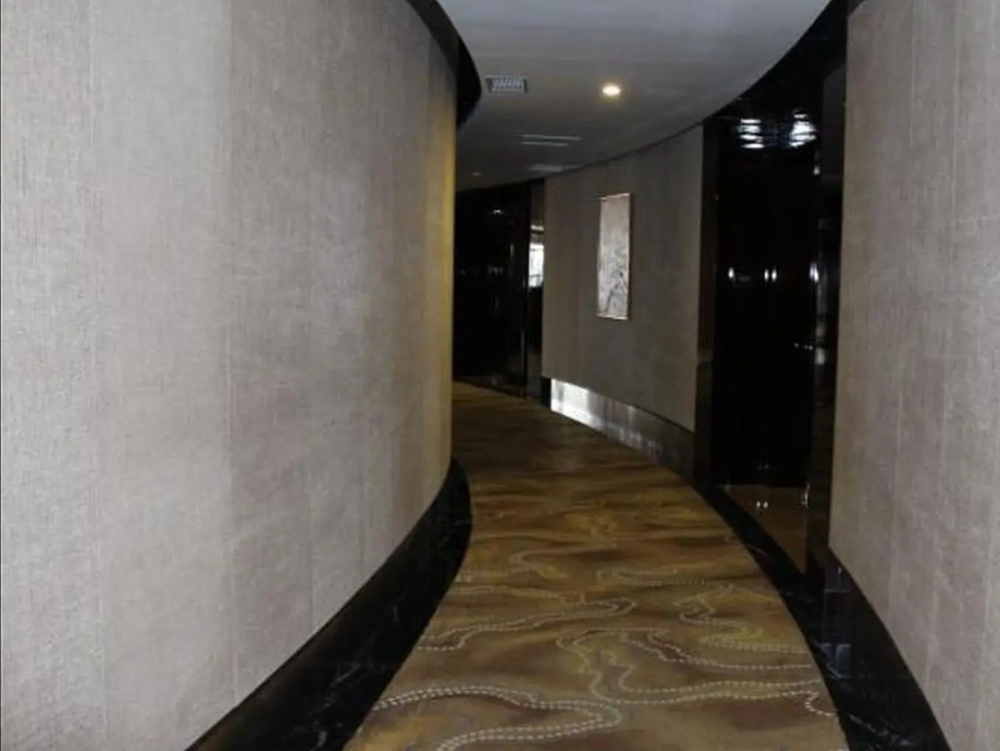 Lavande Hotel (Yangjiang Xiping Road Walmart)