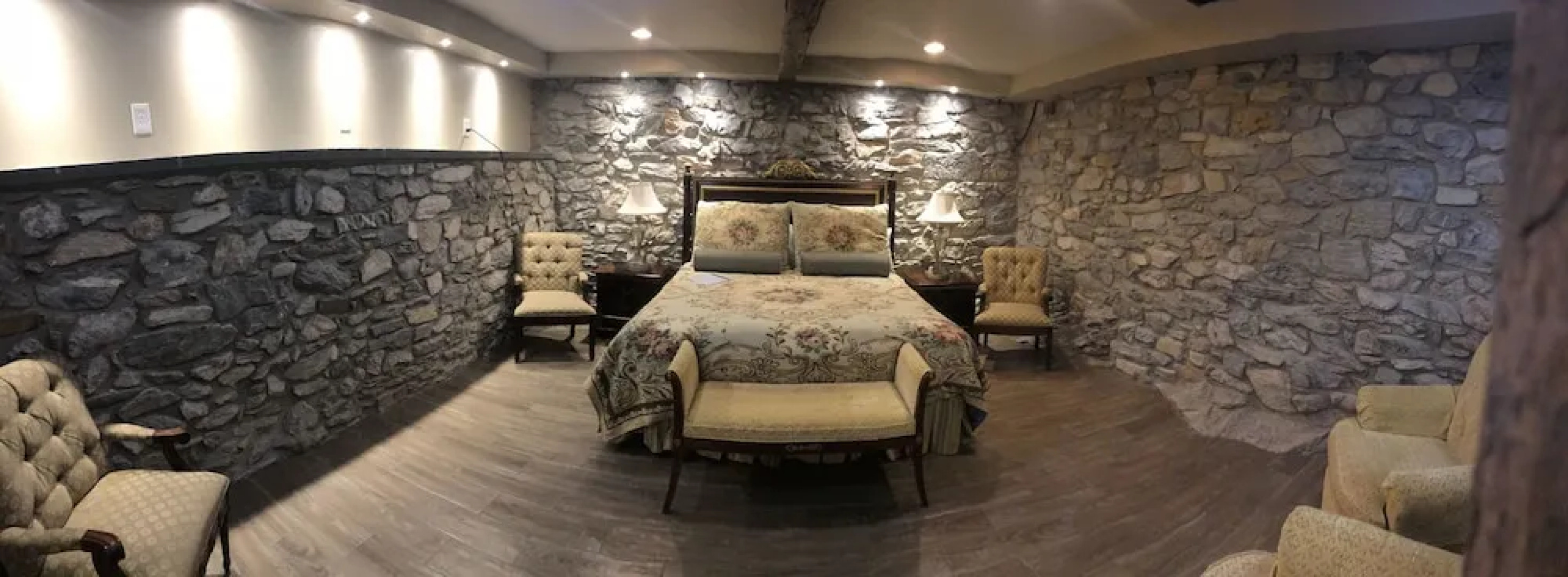 Cameron Estate Inn & Restaurant