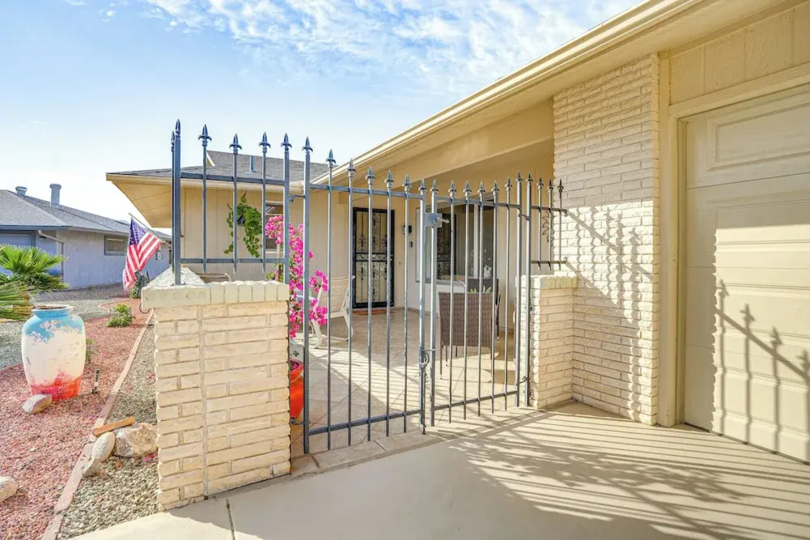 Walk to Golf Course: 55-plus Home in Sun City West