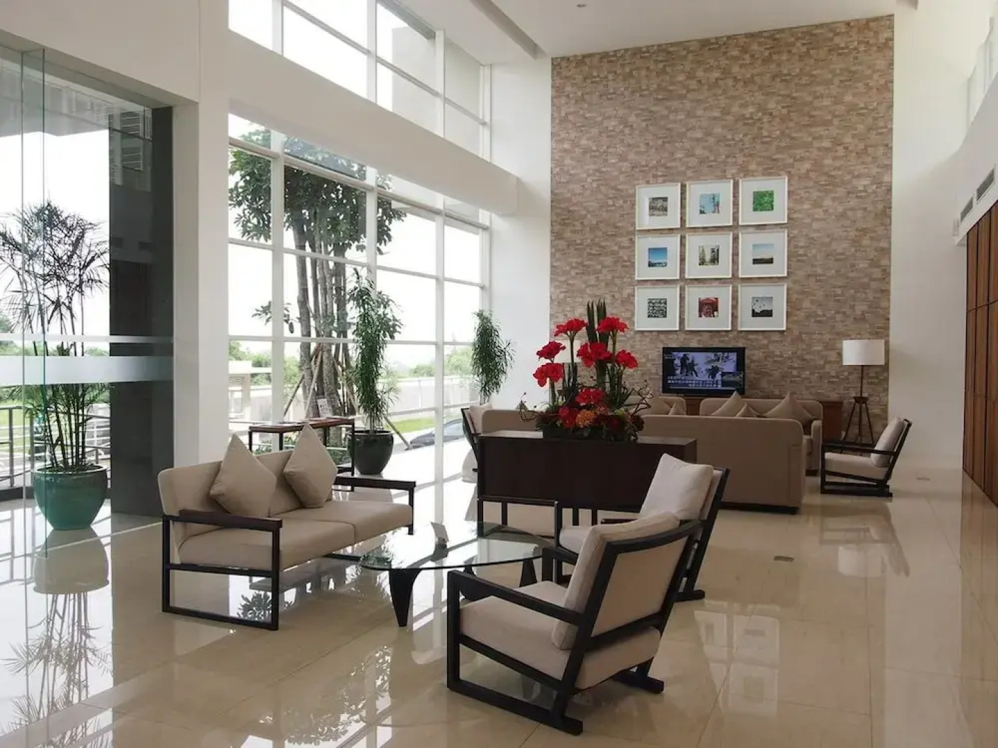 TreePark Serviced Apartment