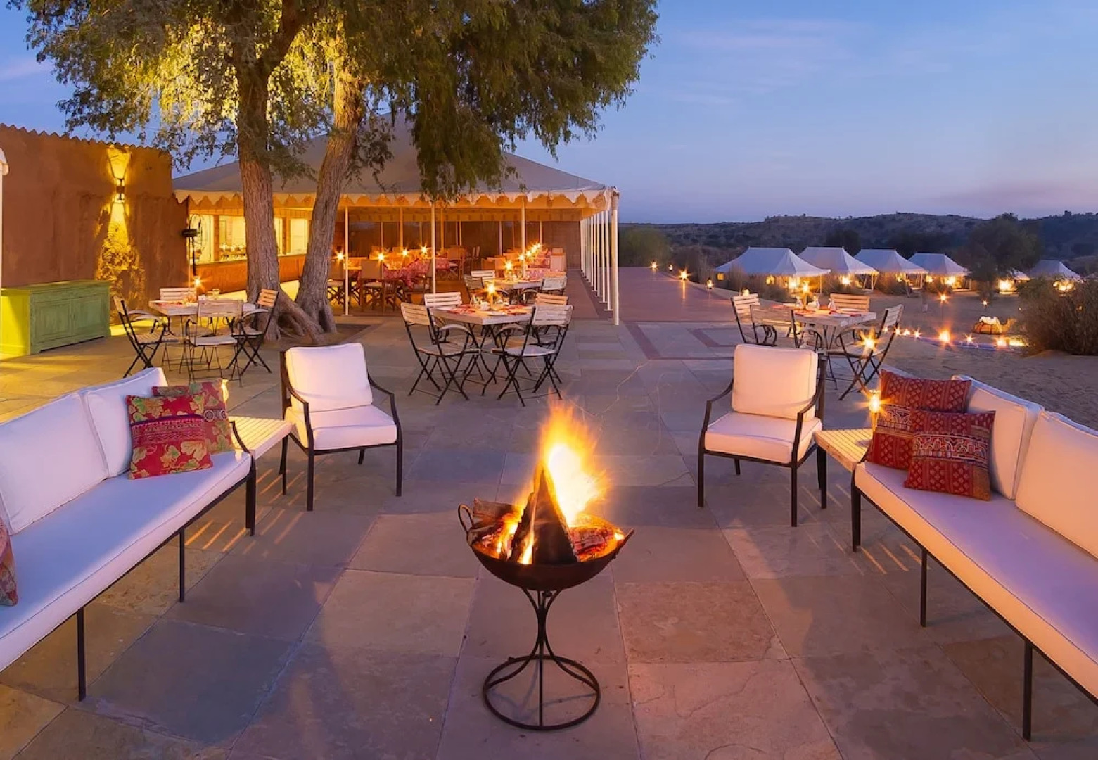 Manvār Sevan, The Desert Camp