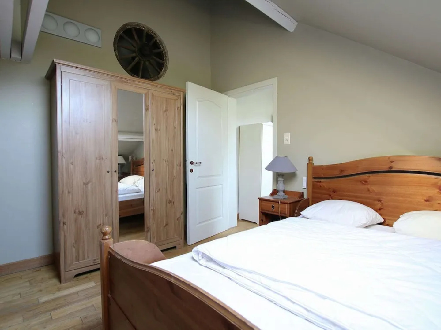 Riverside Mansion Retreat