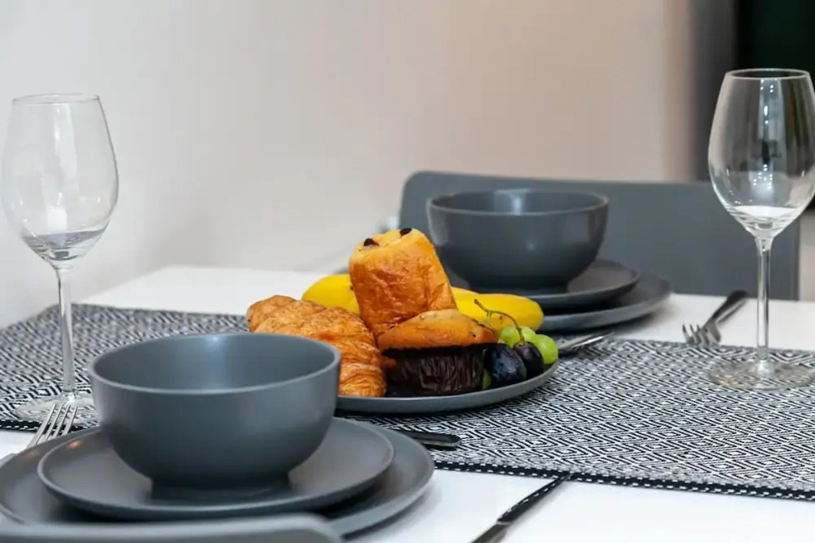 X1 Media City Trendy Pad