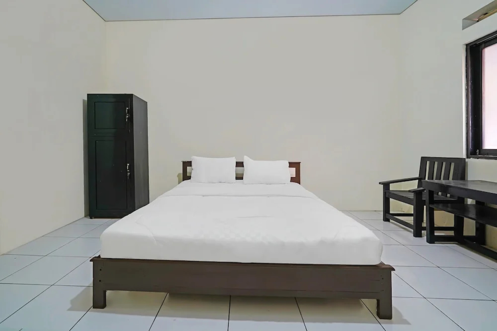 OYO Life 92641 Guest House Palinggihan Ii