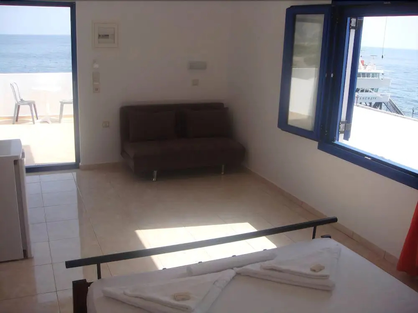 Paralia Rooms