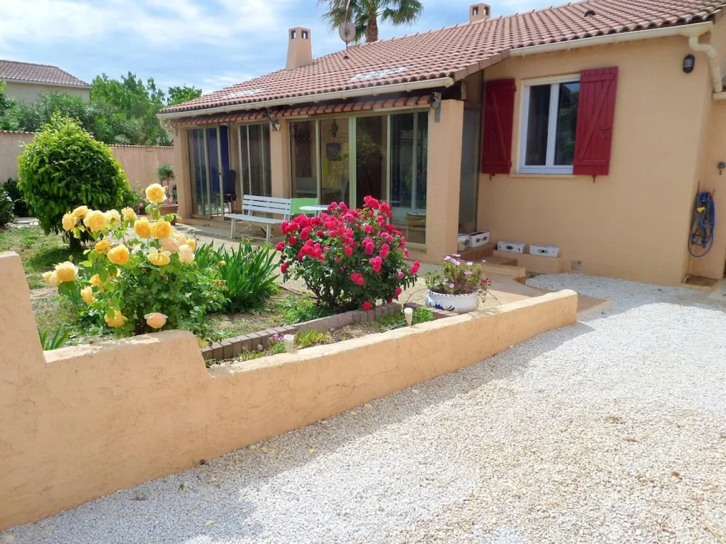 House With 2 Bedrooms in La Londe-les-maures, With Enclosed Garden and