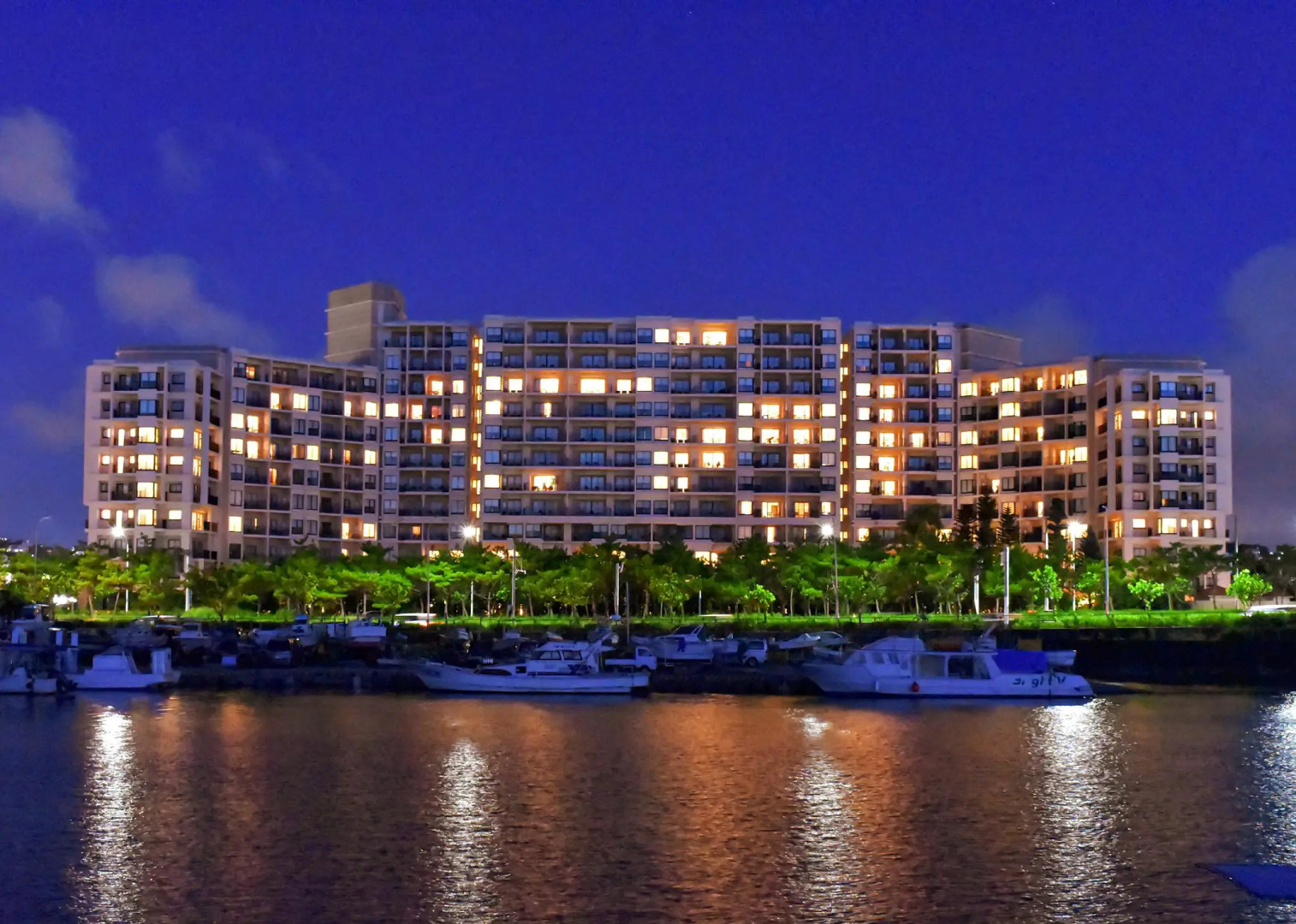 Moon Ocean Ginowan Hotel & Residence