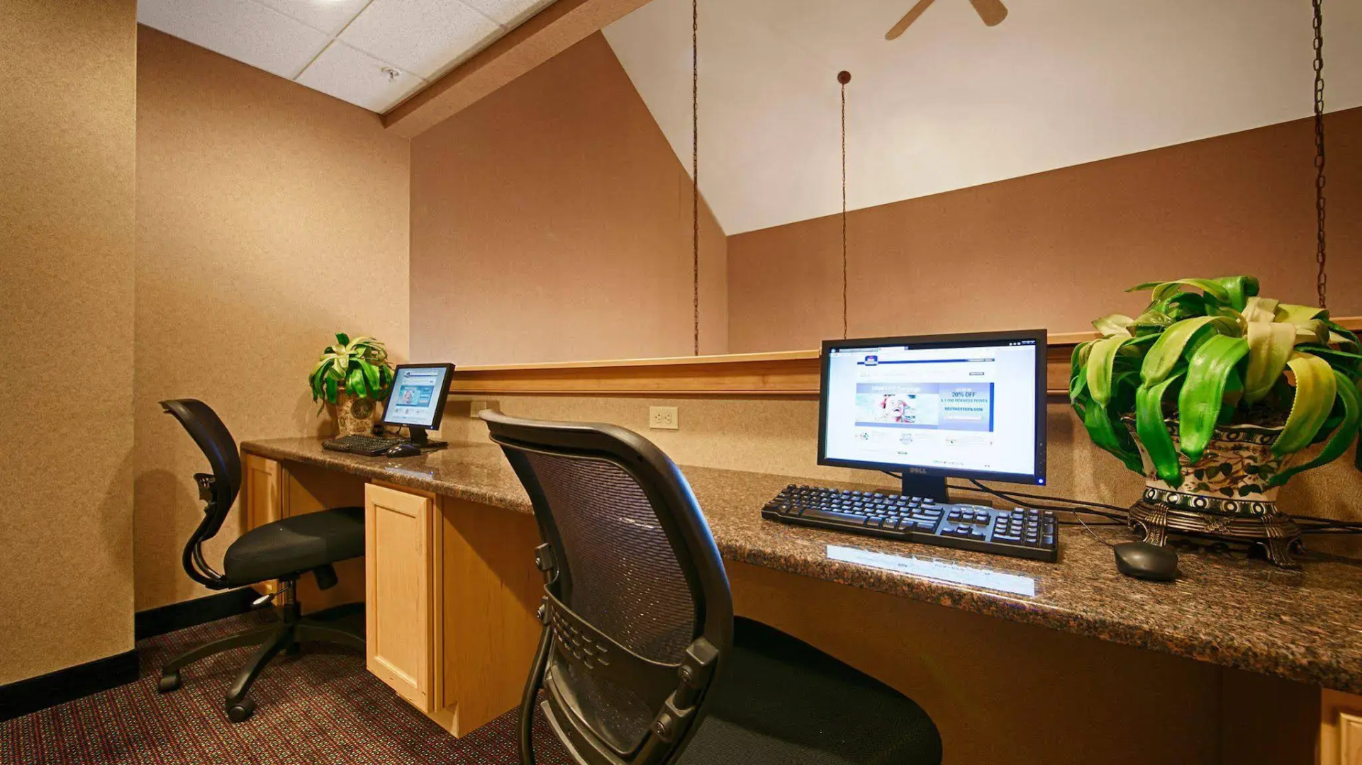 Best Western Plus Revere Inn & Suites