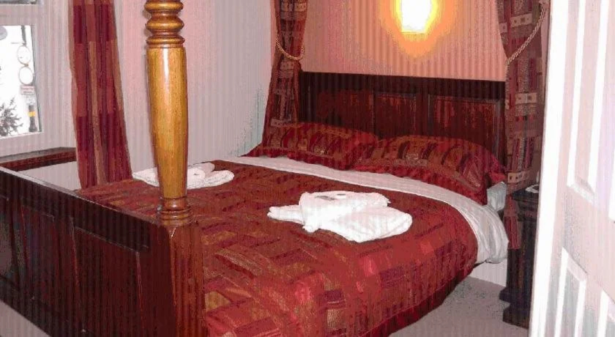 The Tavistock Arms Hotel