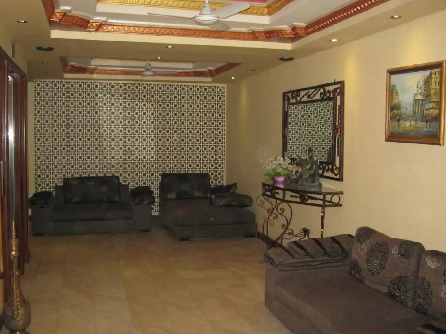 Iris Hotel