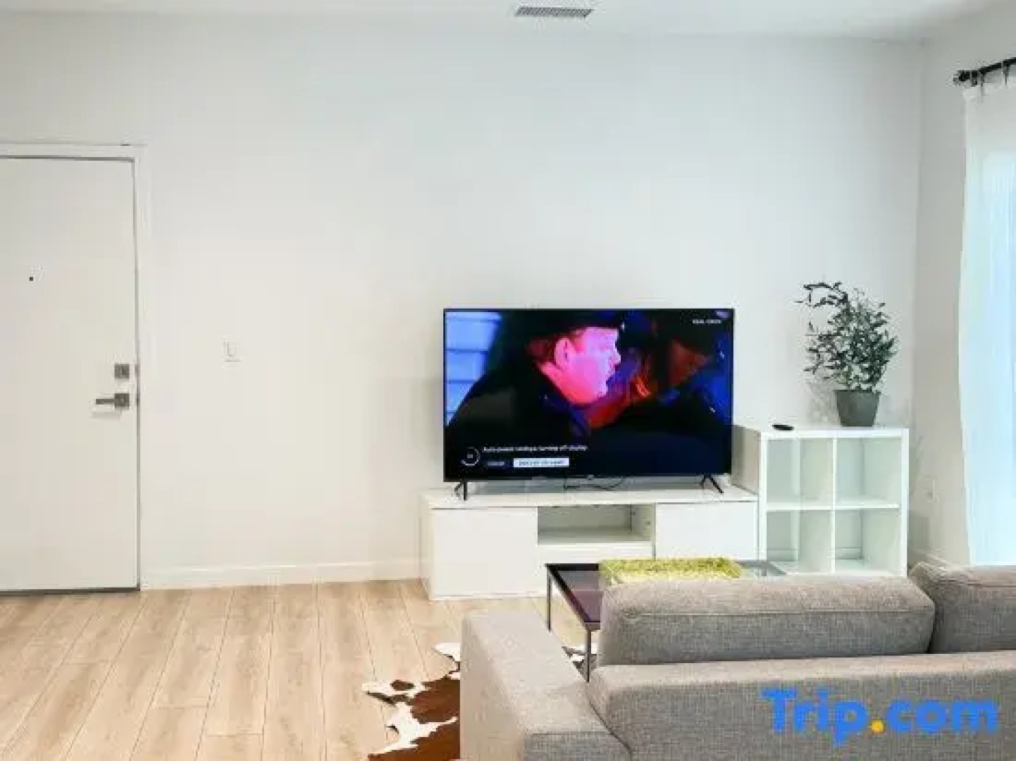 near rowland heights pomona 2 bedroom &2 bath Apt