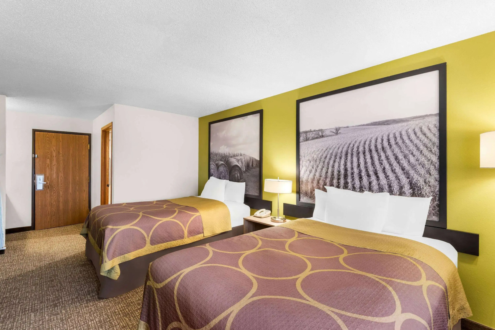 Super 8 by Wyndham Oelwein