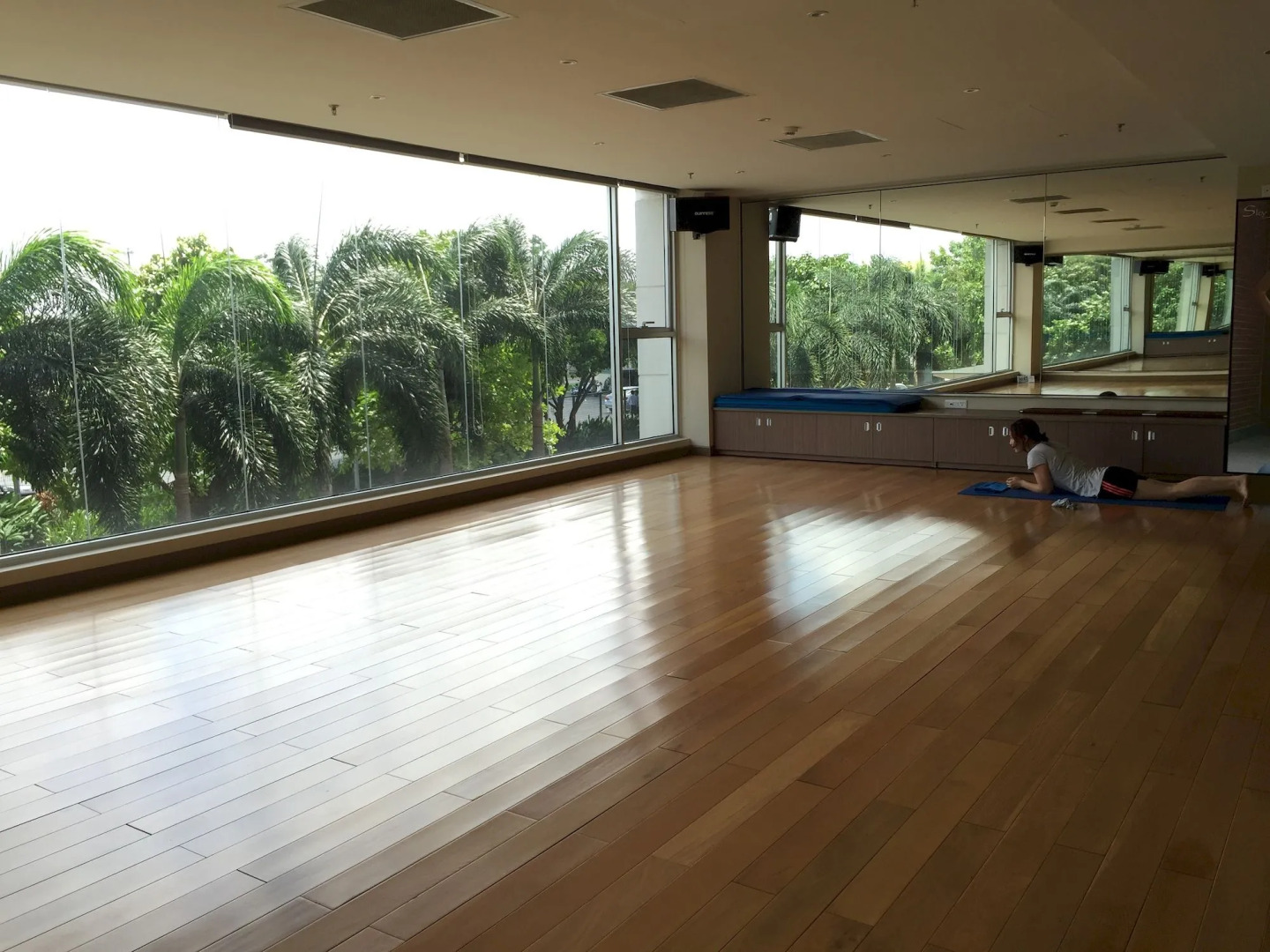 Bluesky Serviced Apartment Airport Plaza