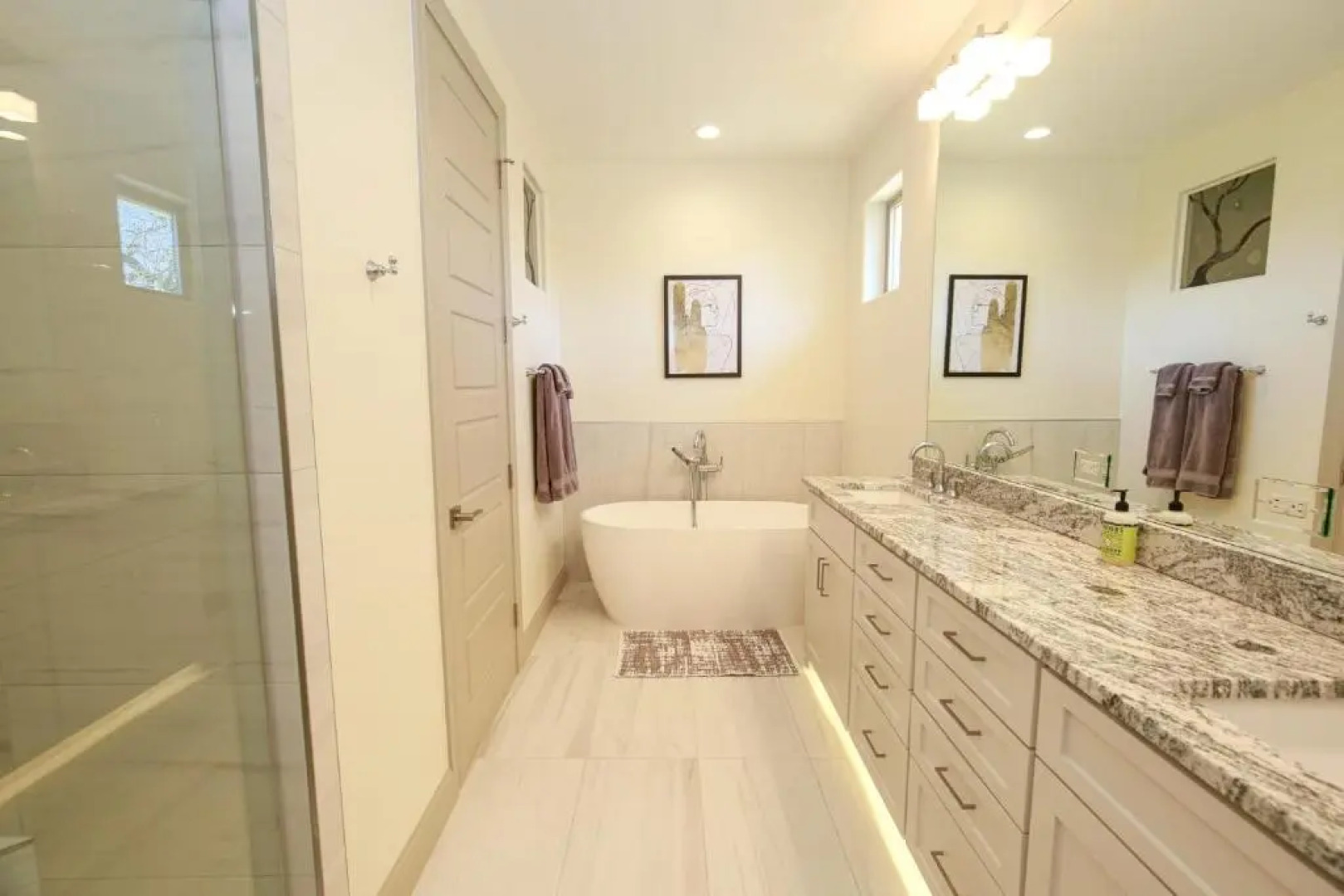 Contemporary, Luxury Retreat on Lake LBJ with Heated Pool