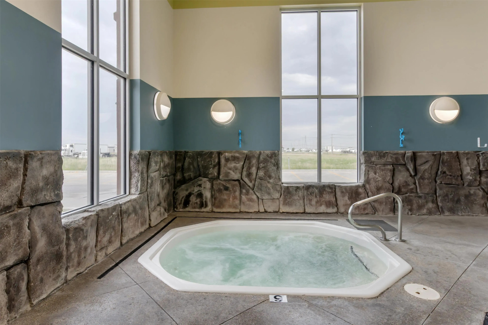 Best Western Plus Winnipeg West