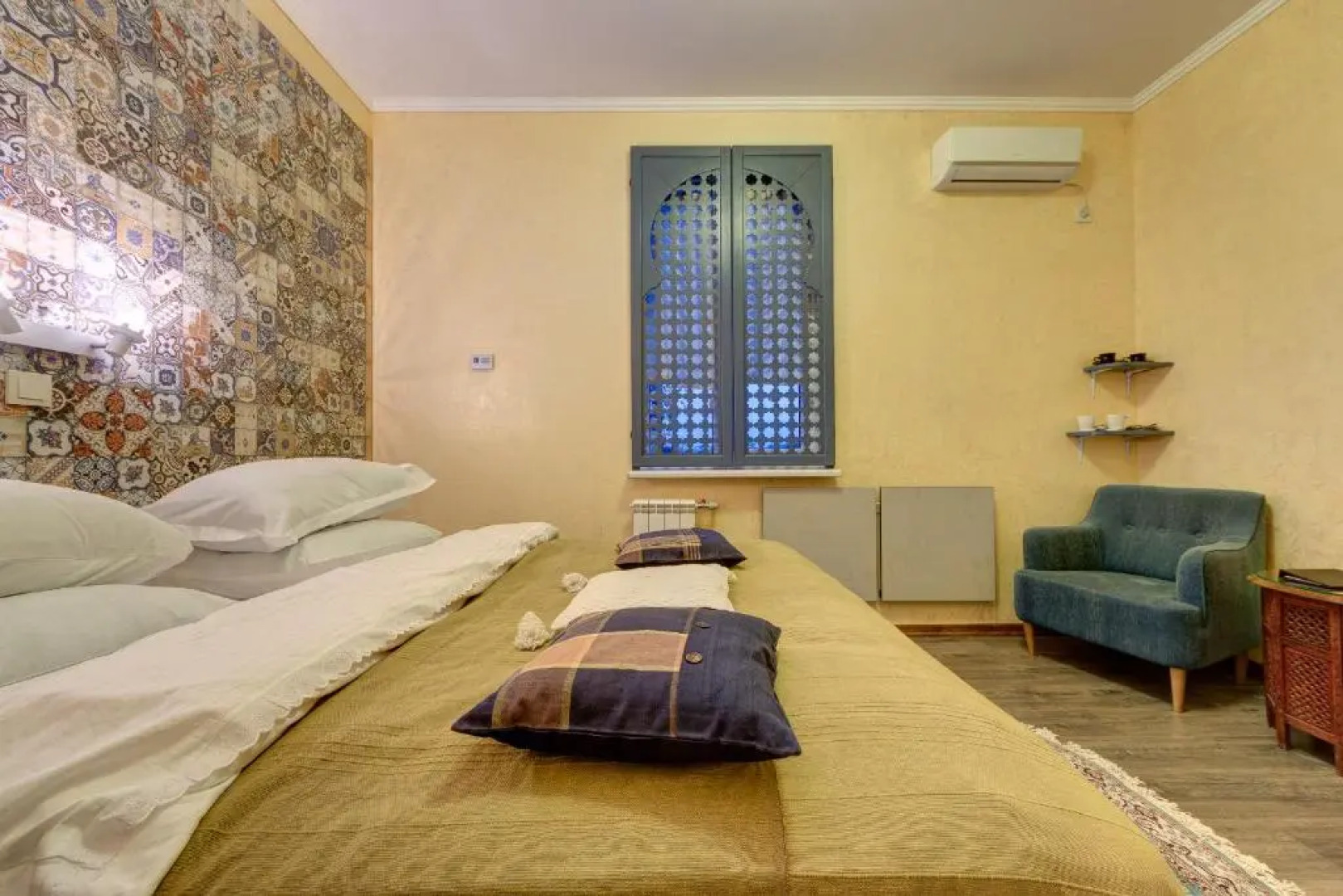 Отель Александрия