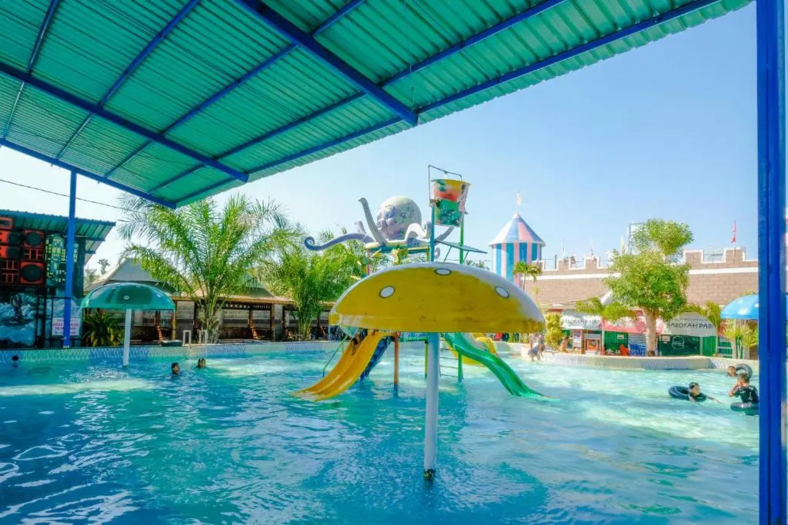 Hotel O sembagus Family