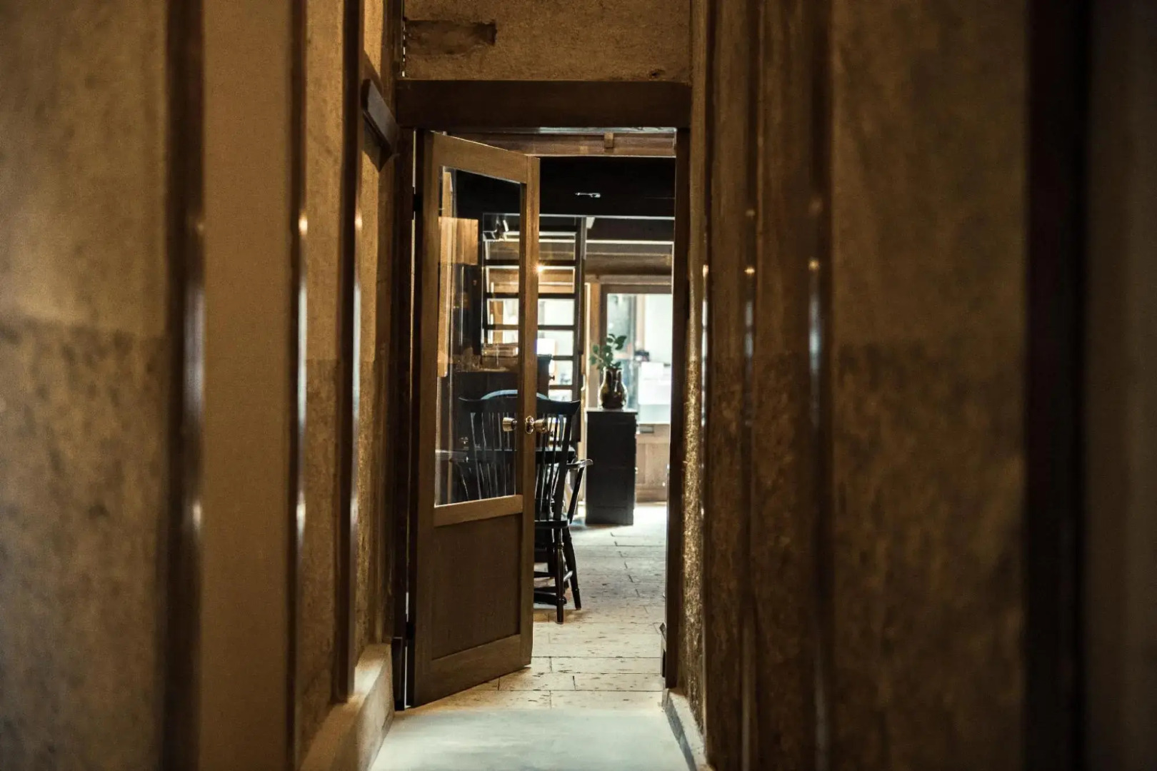 Oito 美しい街並みに佇む喫茶と宿