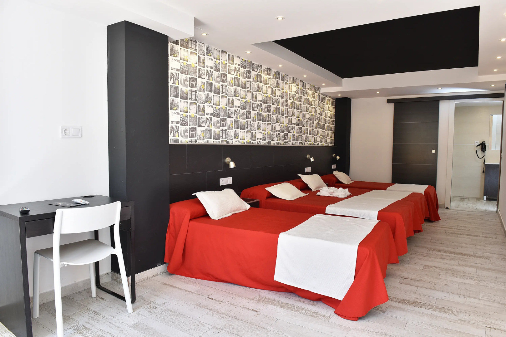 Hotel Zen Airport with Free shuttle