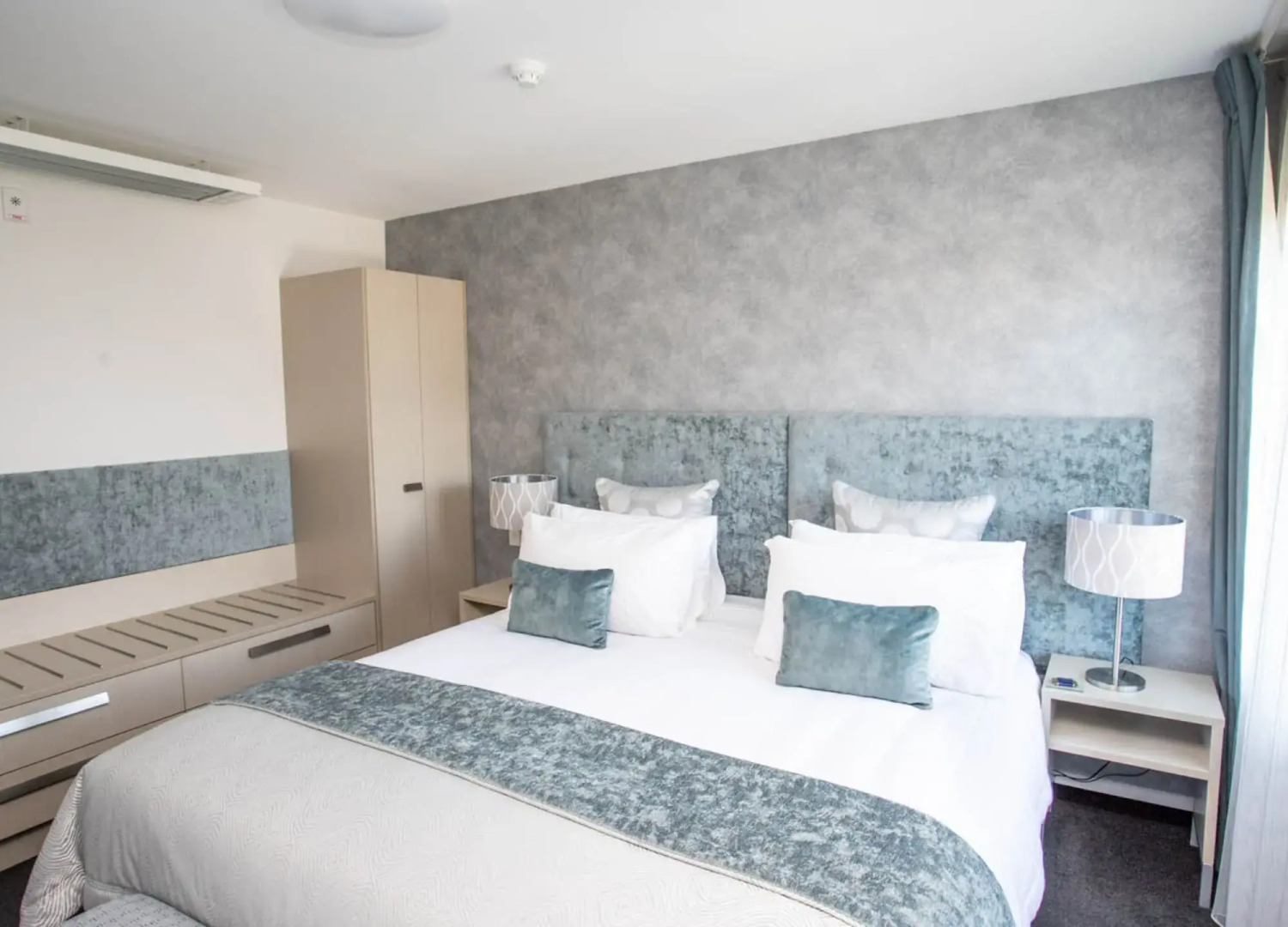 Radfords on the Lake