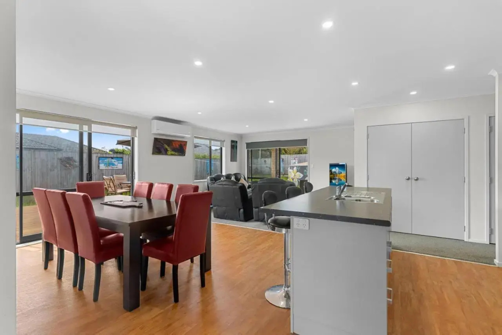 Bach near the Beach - Mangawhai Heads Holiday Home