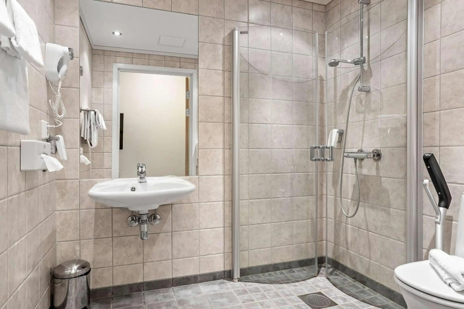 Best Western Leto Arena