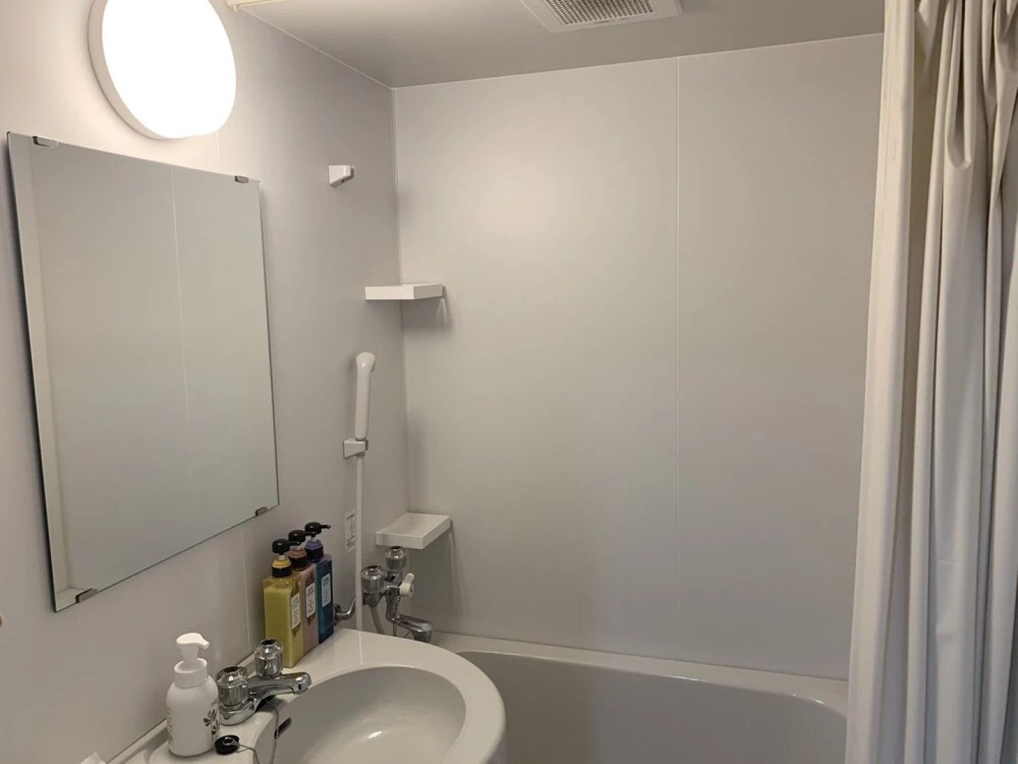 CHECKinn Osaka Shinimamiya