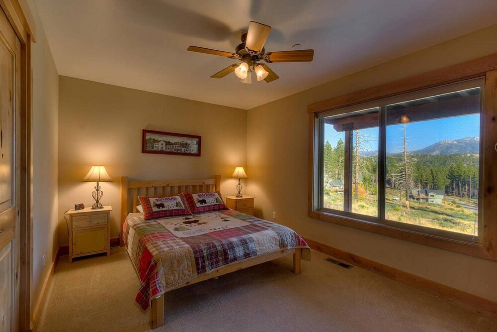 Shaquinaw by Lake Tahoe Accommodations