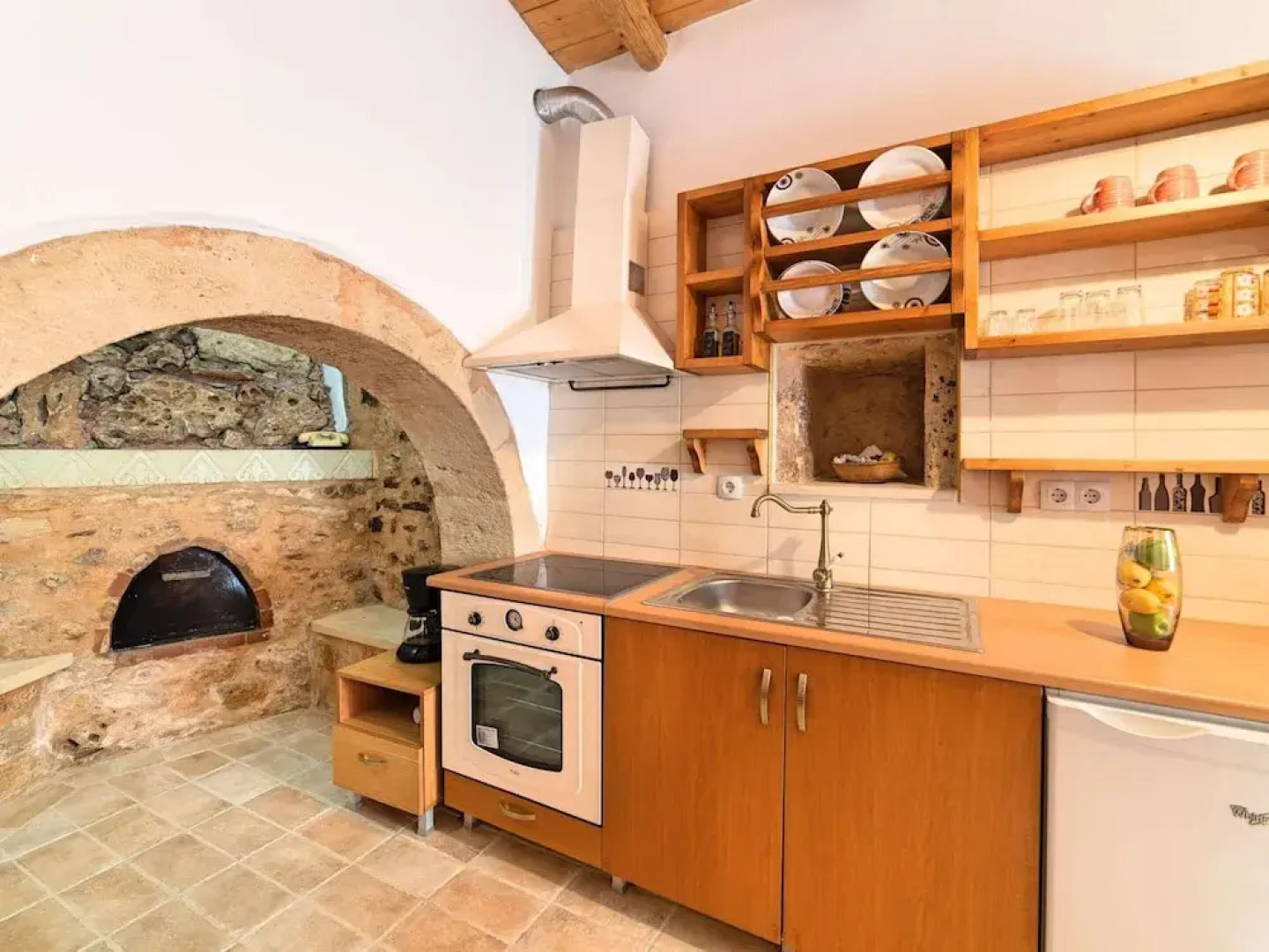 Venetian Mansion, 2 Separate Houses, Heated Pool in Kastellos, North-west Coast