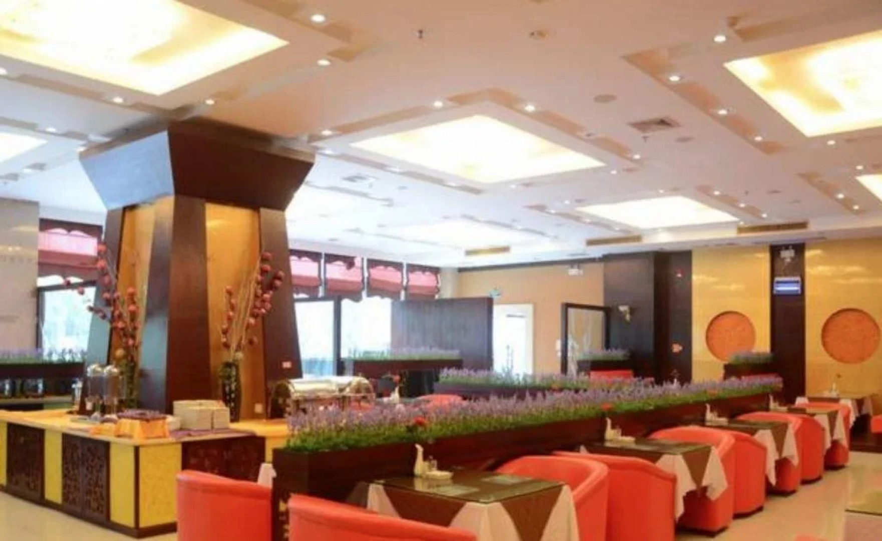 Qinzhou Jingtai Grand Hotel