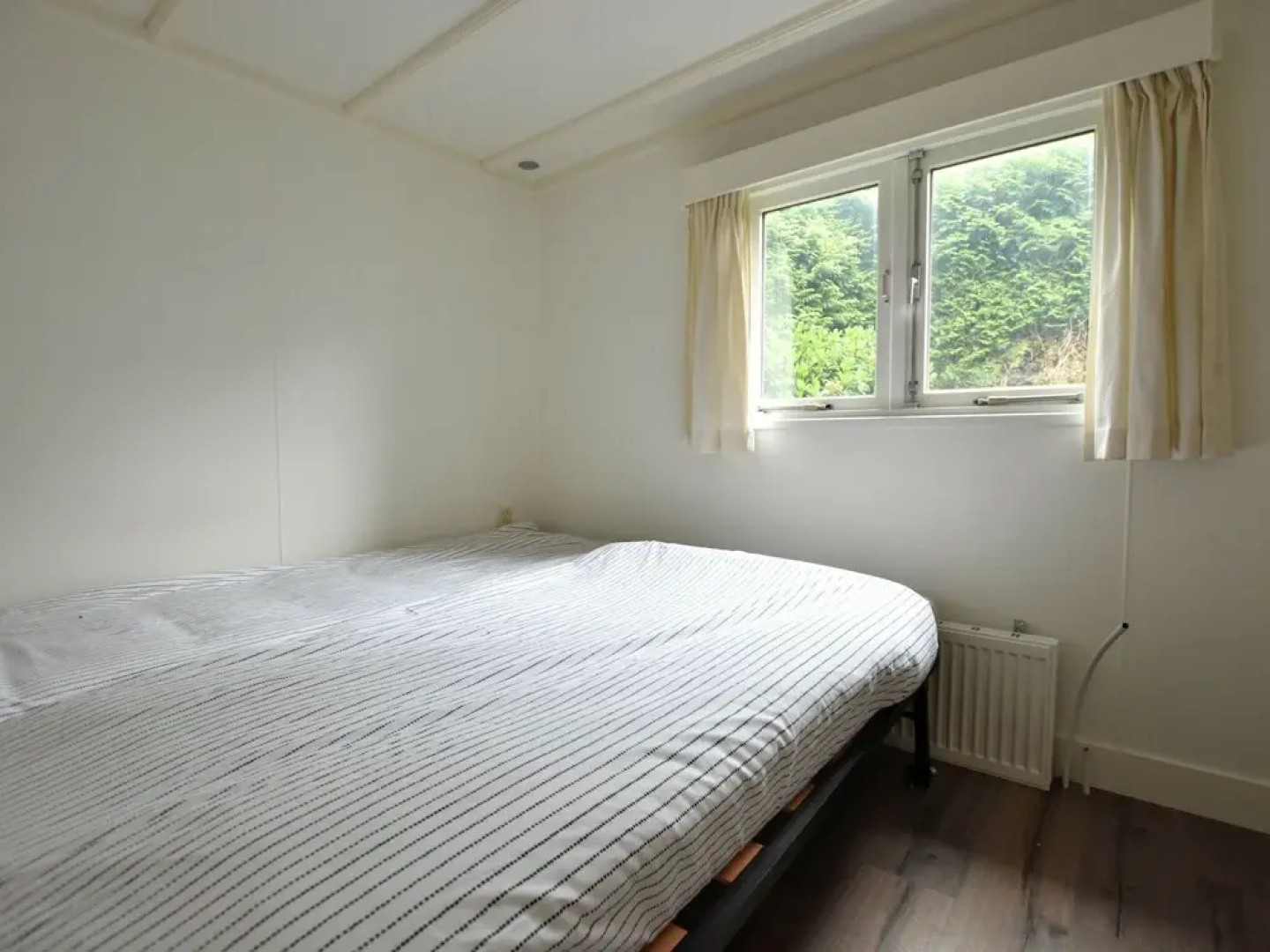 Chalet With Private Garden and Terraces