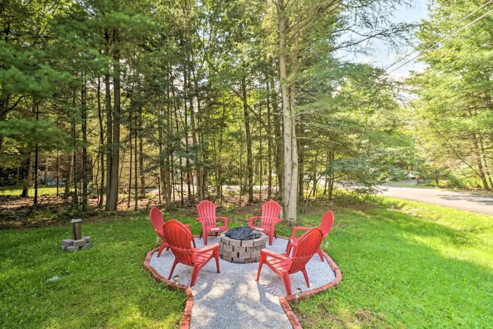 Gorgeous Pocono Summit Retreat w/ Deck & Hot Tub!