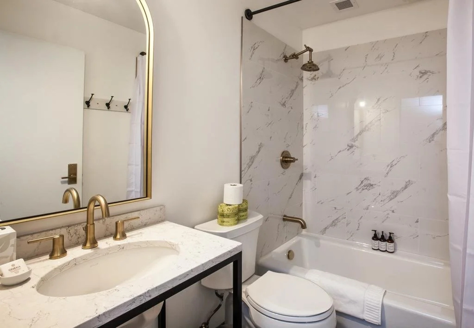 Eleven Revelstoke Lodge