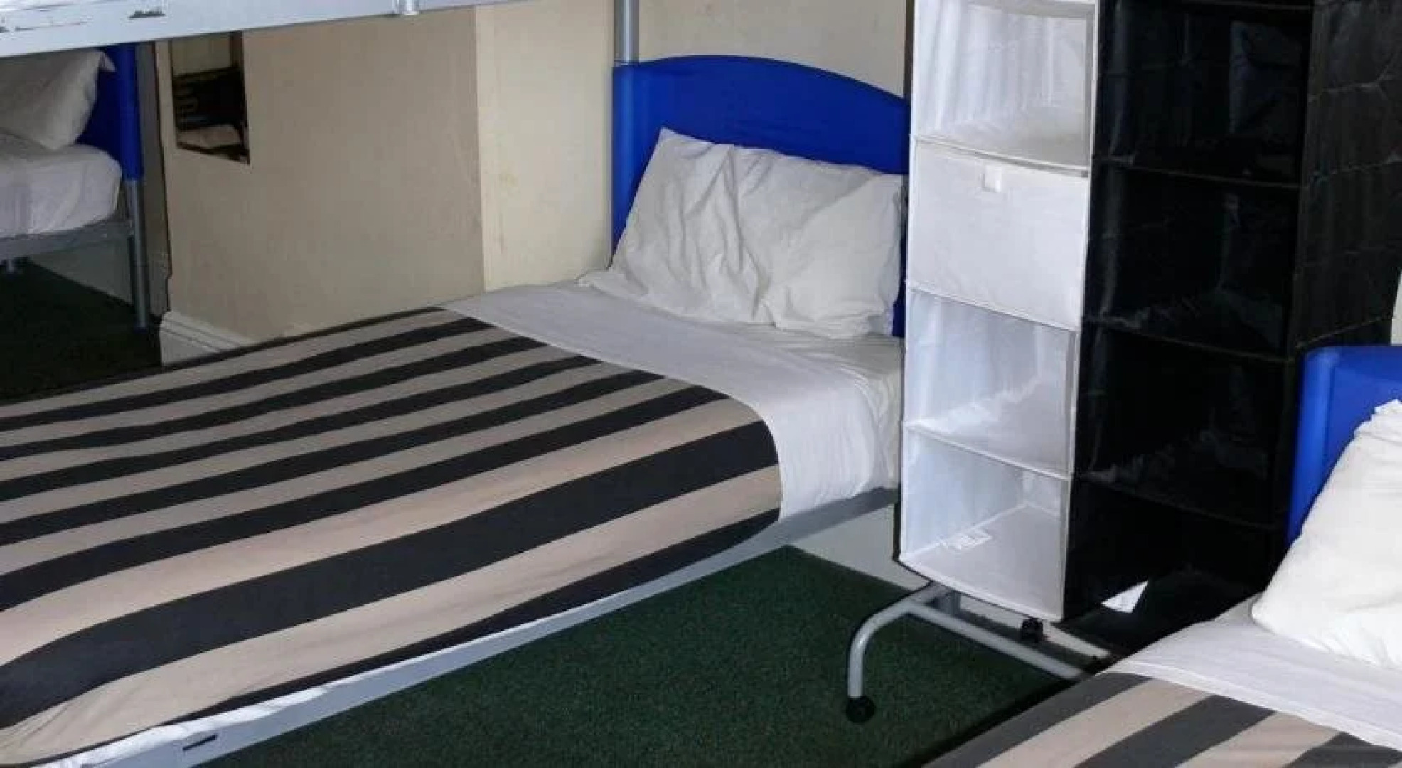 Adelaide Backpackers Inn