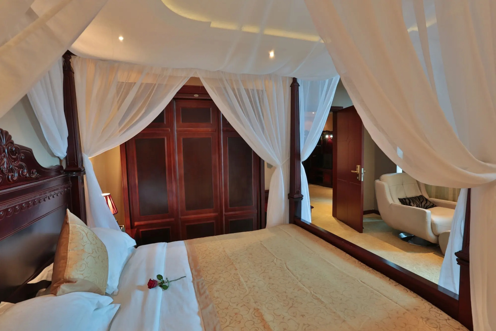 Friendship International Hotel