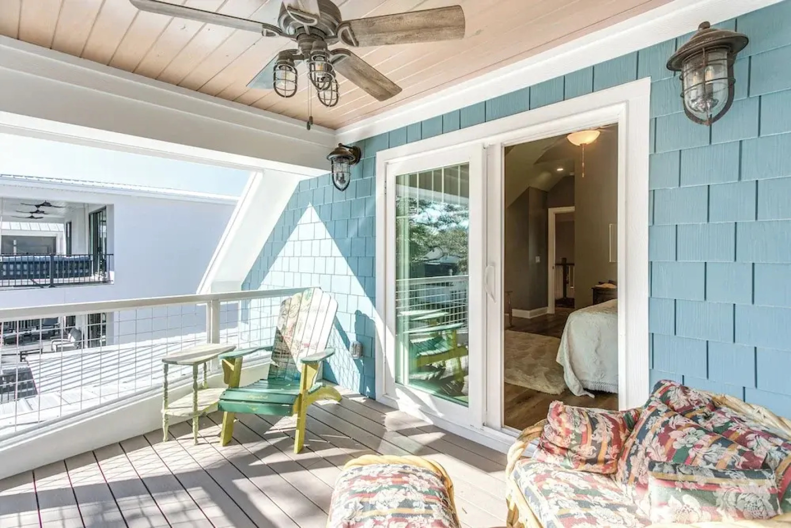 Walk to Public Beach: Hideaway in St Simons Island